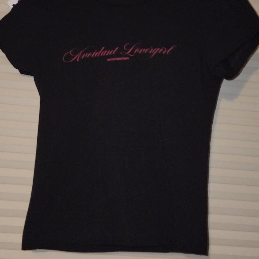 I. A.M. GIA NWT LOVERGIRL AVOIDANT T-SHIRTI. A.M. GIA NWT LOVERGIRL AVOIDANT T-S - Picture 2 of 2
